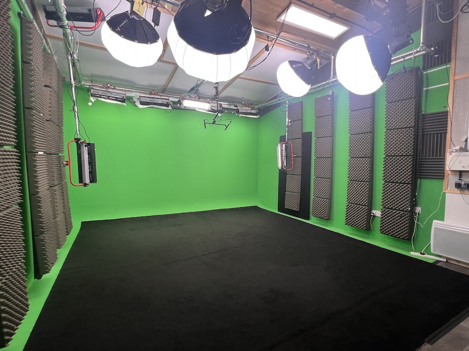 the live suite green screen studio image